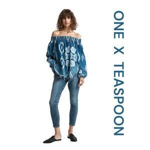 ONE X TEASPOON St. Lucia Sugar Top, Size M.
